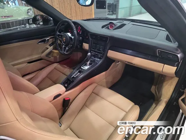 Porsche 911 2015 thumb 5