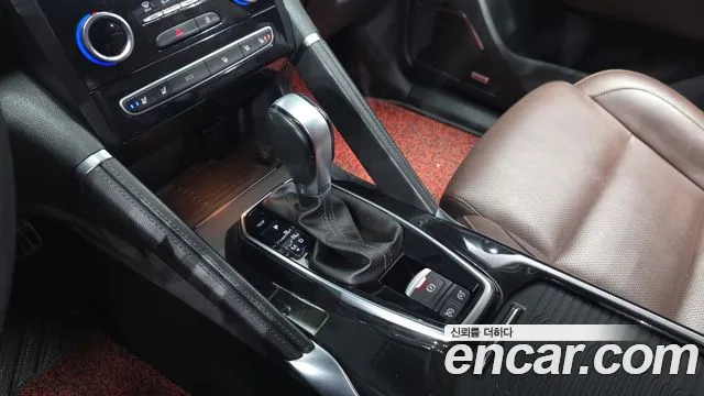 Renault-KoreaSamsung Koleos 2019 thumb 8