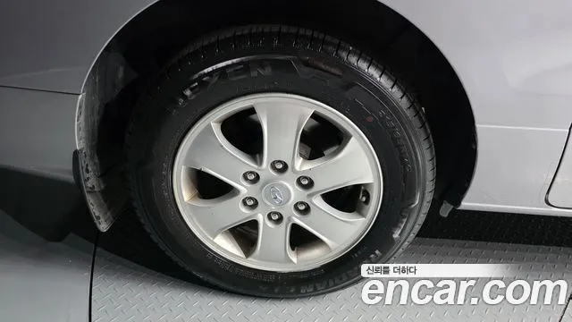 Hyundai Starex 2018 thumb 4