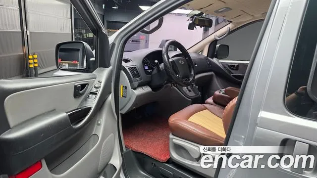 Hyundai Starex 2018 thumb 9