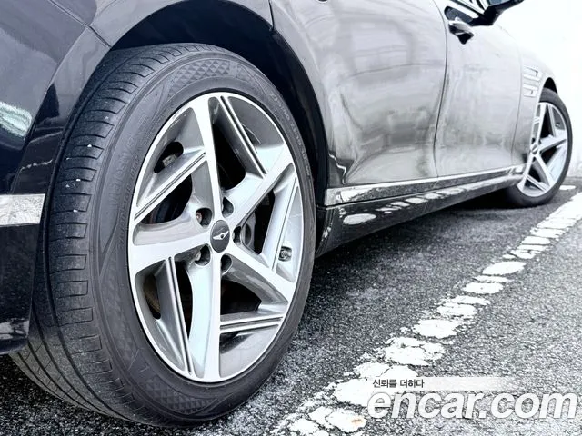 Genesis G80 2020 thumb 5