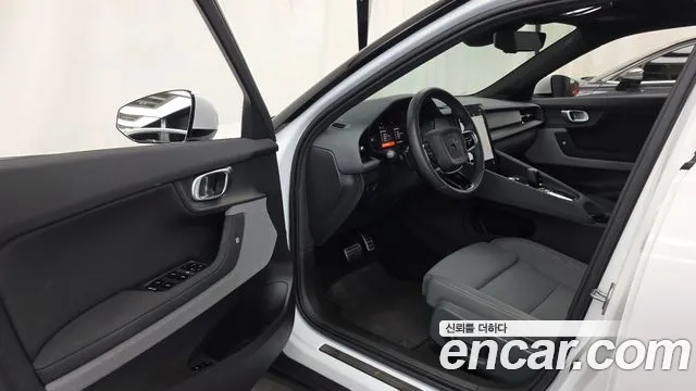 Polestar 2 2022 thumb 10