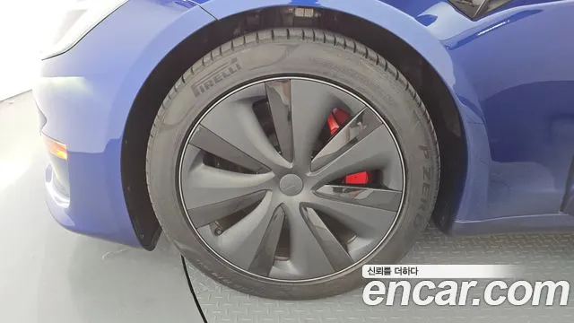Tesla Model S 2023 thumb 4
