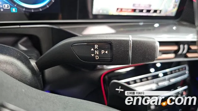 Mercedes-Benz EQC 2020 thumb 8