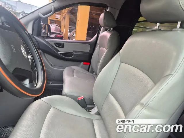 Hyundai Starex 2013 thumb 10