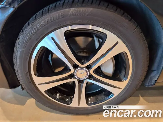 Mercedes-Benz E-Класс 2016 thumb 5