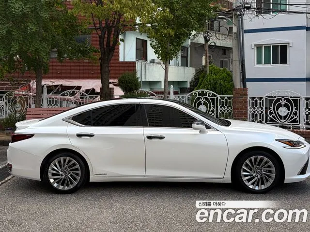 Lexus ES 2019 thumb 4