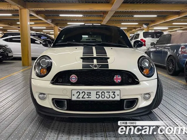 MINI Coupe 2011 thumb 2