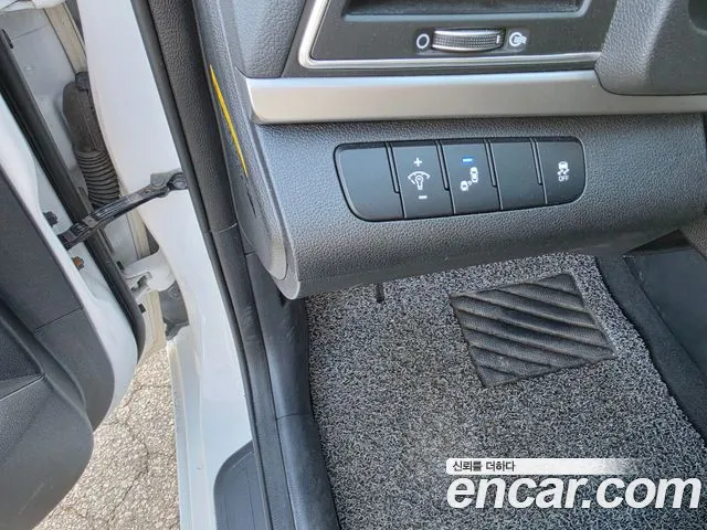 Hyundai Avante 2018 thumb 9