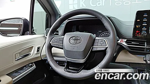 Toyota Sienna 2021 thumb 8