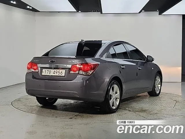 ChevroletGMDaewoo Cruze 2012 thumb 4