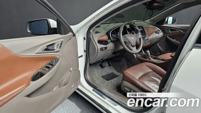 ChevroletGMDaewoo Malibu 2017 thumb 10