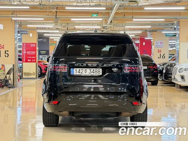 Land Rover Discovery 2021 thumb 4