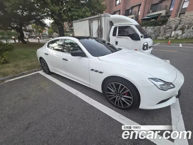 Maserati Quattroporte 2019 thumb 3