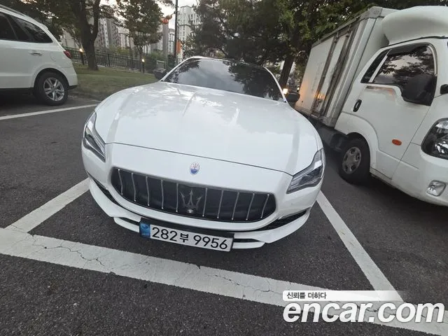 Maserati Quattroporte 2019 thumb 8