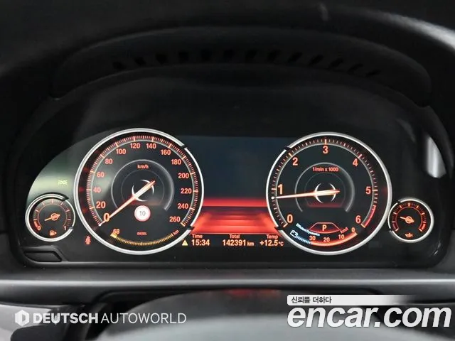 BMW 5-Series 2014 thumb 8