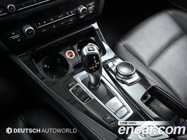 BMW 5-Series 2014 thumb 9