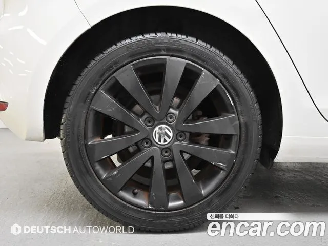 Volkswagen Golf Sportsvan 2012 thumb 5