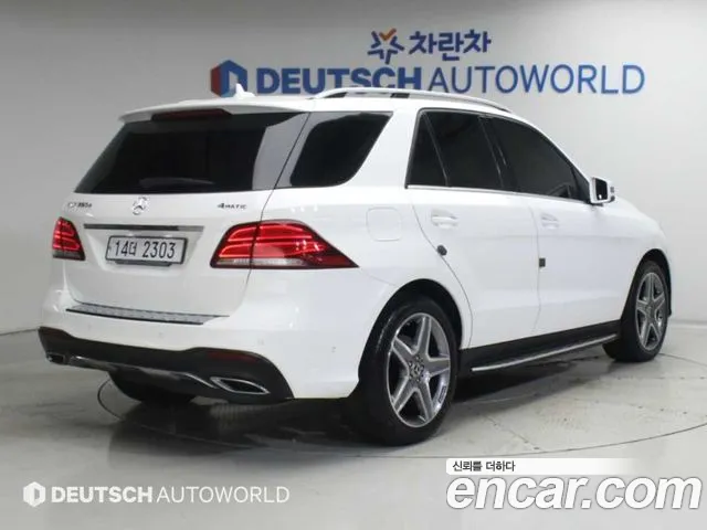 Mercedes-Benz GLE 2018 thumb 3