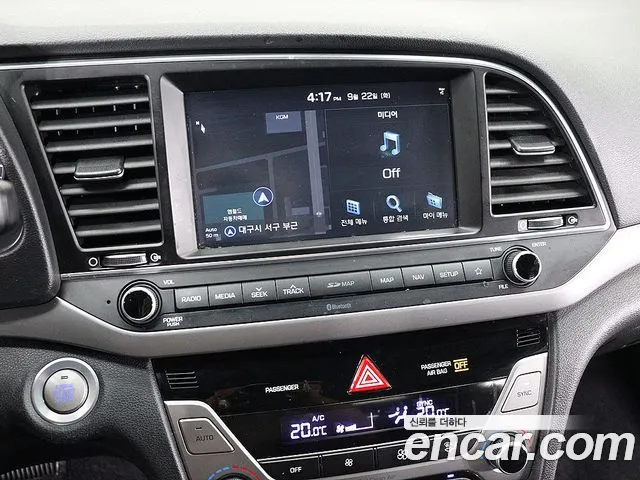 Hyundai Avante 2017 thumb 8