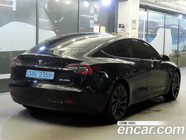 Tesla Model 3 2021 thumb 4