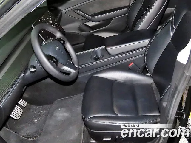 Tesla Model 3 2021 thumb 6