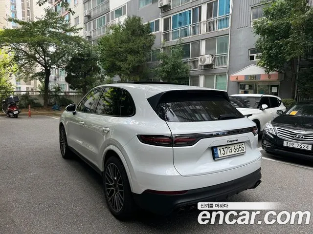Porsche Cayenne 2021 thumb 5