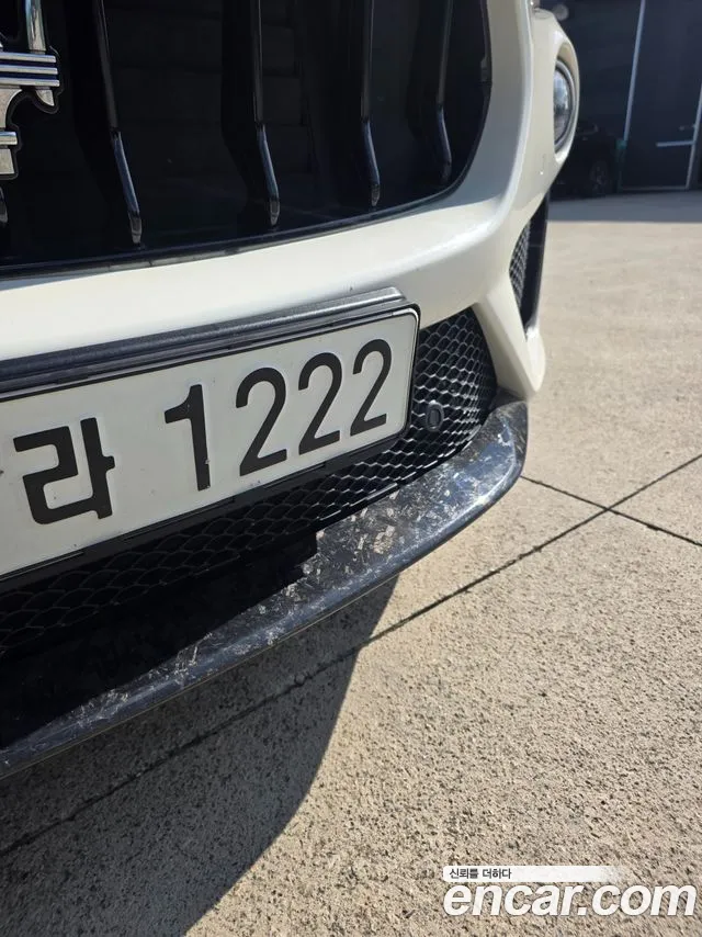 Maserati Levante 2019 thumb 12