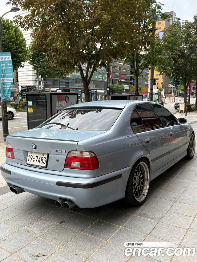 BMW M5 1999 thumb 2