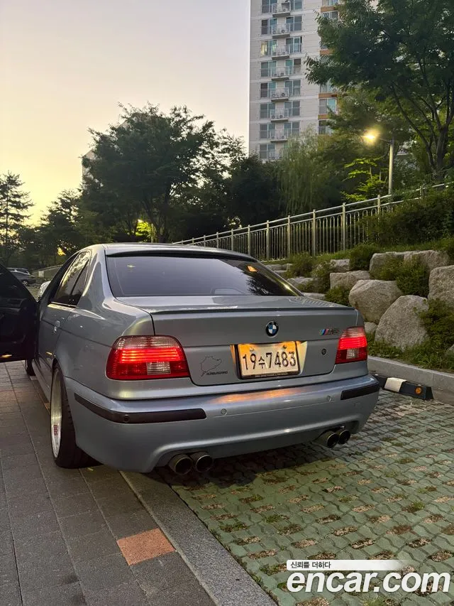 BMW M5 1999 thumb 4