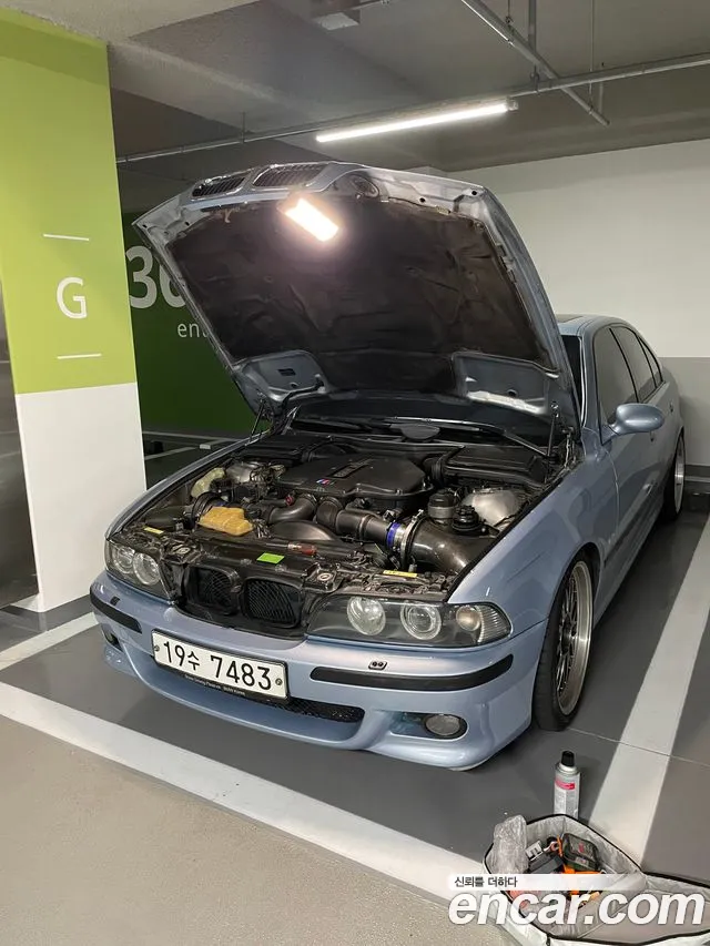 BMW M5 1999 thumb 6