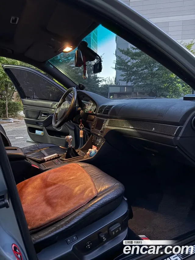 BMW M5 1999 thumb 7