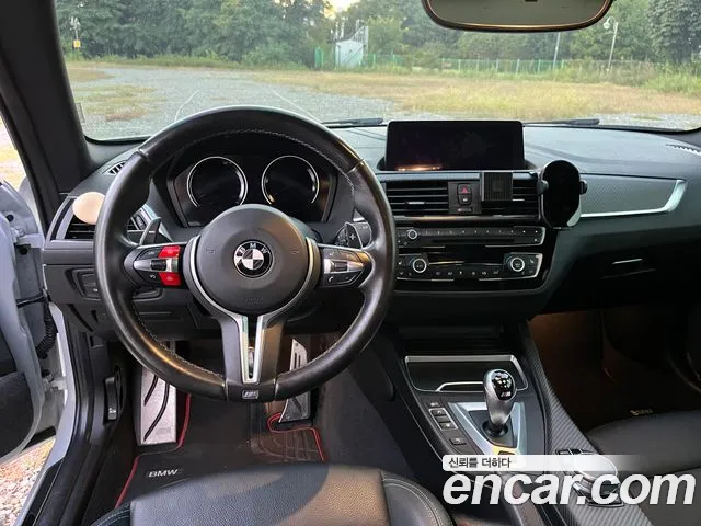 BMW M2 2019 thumb 10