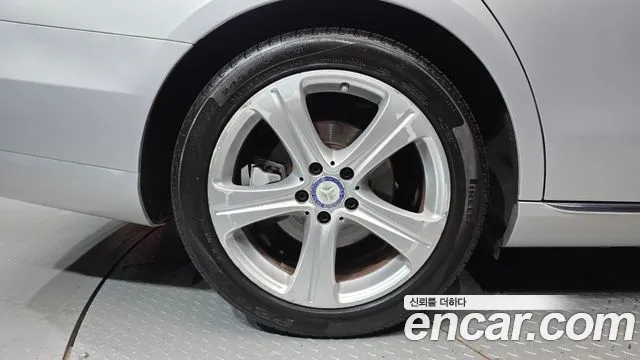 Mercedes-Benz E-Класс 2017 thumb 5