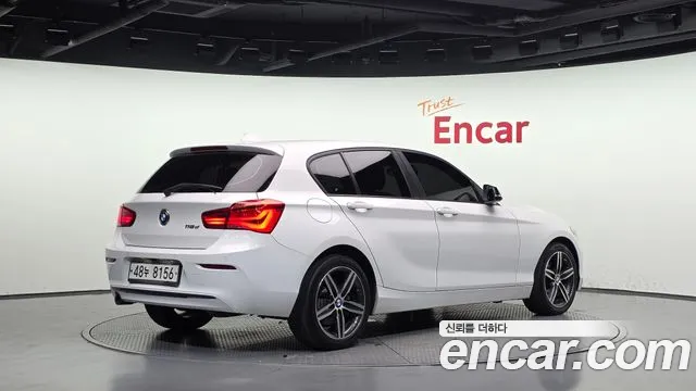 BMW 1-Series 2017 thumb 2