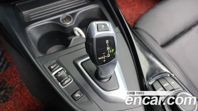 BMW 1-Series 2017 thumb 9