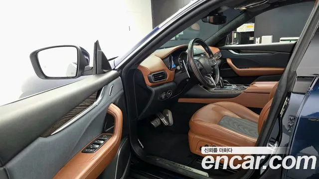 Maserati Levante 2020 thumb 10