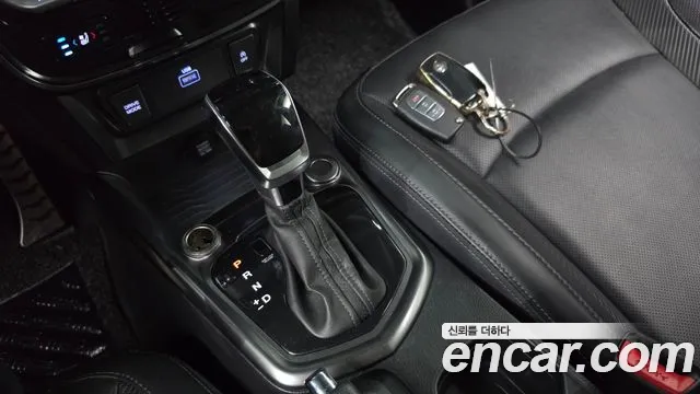 KG_Mobility_Ssangyong TIBOLI 2023 thumb 9
