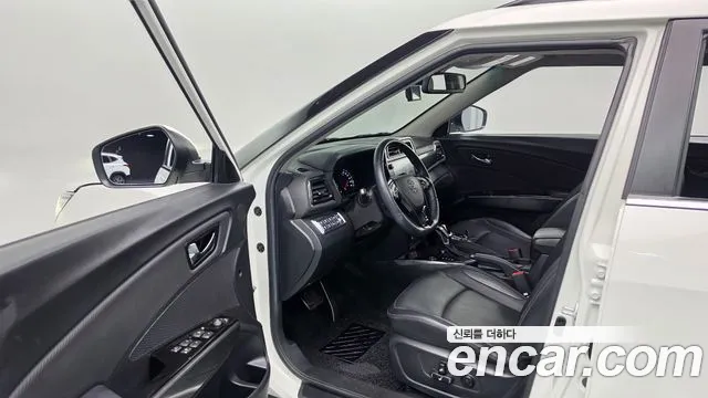 KG_Mobility_Ssangyong TIBOLI 2023 thumb 10