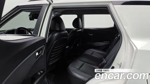 KG_Mobility_Ssangyong TIBOLI 2023 thumb 11