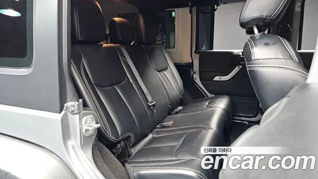 Jeep Wrangler 2017 thumb 12