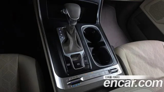 Kia Carnival 2021 thumb 9
