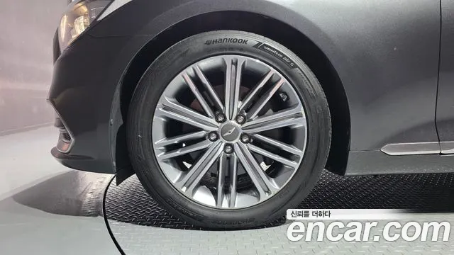 Genesis G80 2016 thumb 5