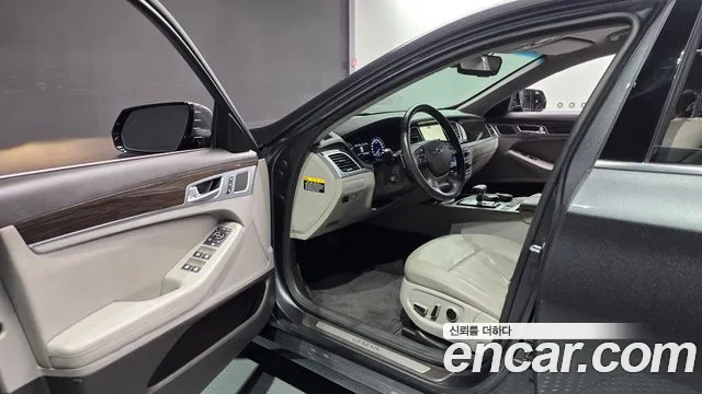 Genesis G80 2016 thumb 10
