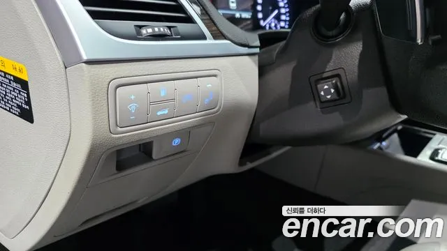 Genesis G80 2016 thumb 12