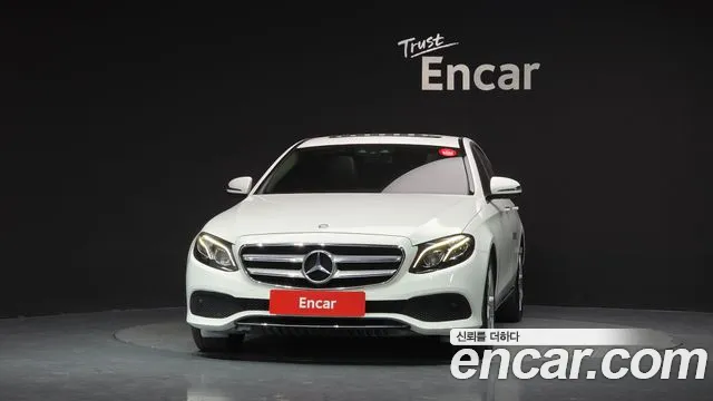 Mercedes-Benz E-Класс 2017 thumb 3