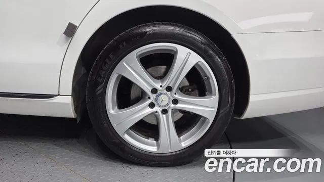 Mercedes-Benz E-Класс 2017 thumb 5
