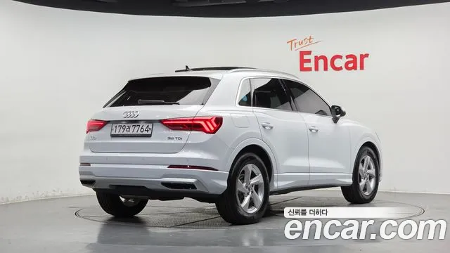 Audi Q3 2020 thumb 2