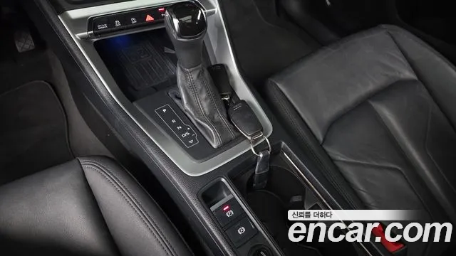 Audi Q3 2020 thumb 9