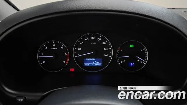 Hyundai Starex 2019 thumb 8